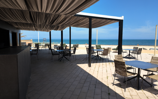 Activo comercial prime en primera linea del mar con gran terraza y vistas al mar – Dénia